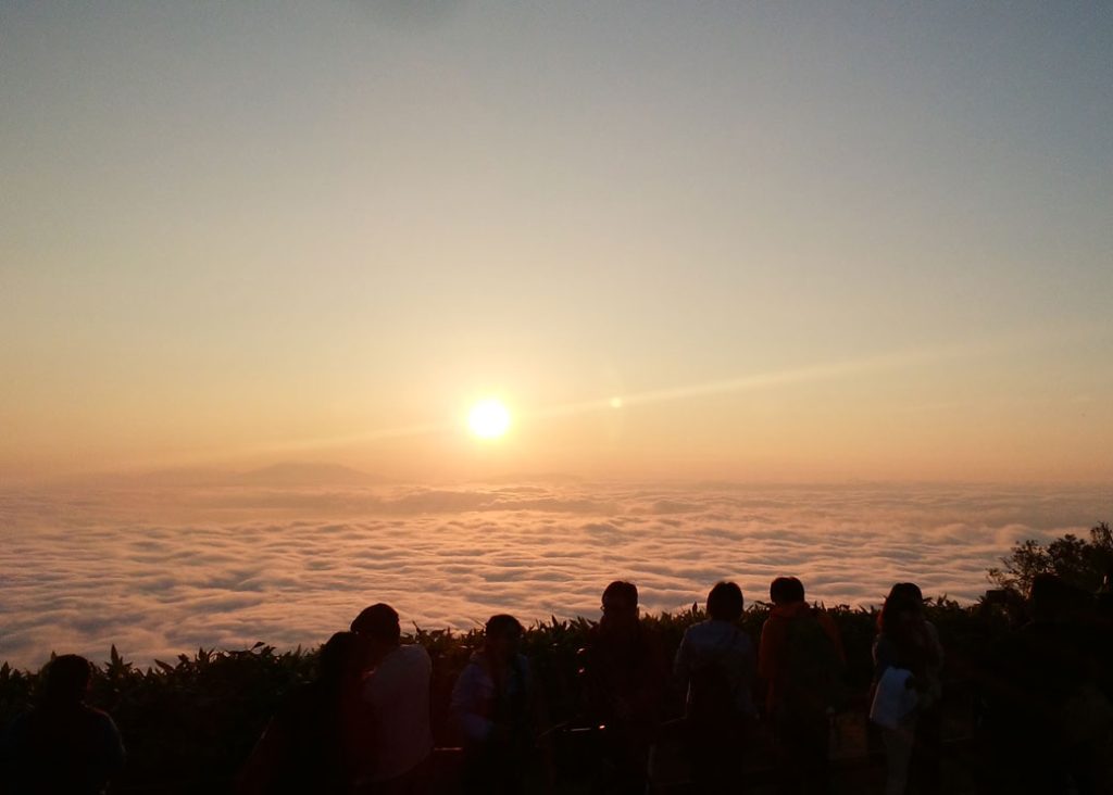 Guided tour of Lake Kussharo and sea of clouds in Tsubetsu Pass