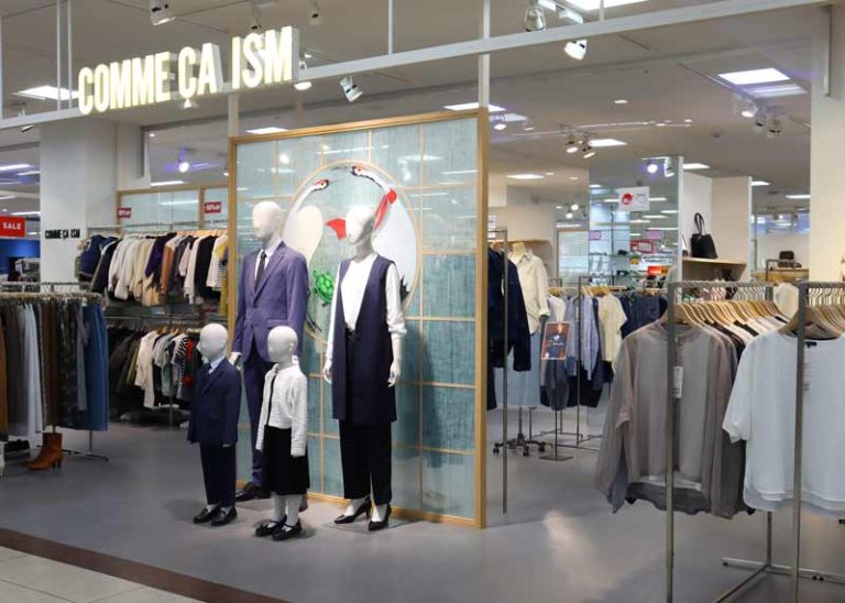 COMME CA ISM